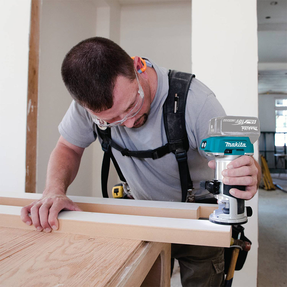 Makita XTR01Z 18V LXT Lithium-Ion Cordless Compact Router (Tool Only)