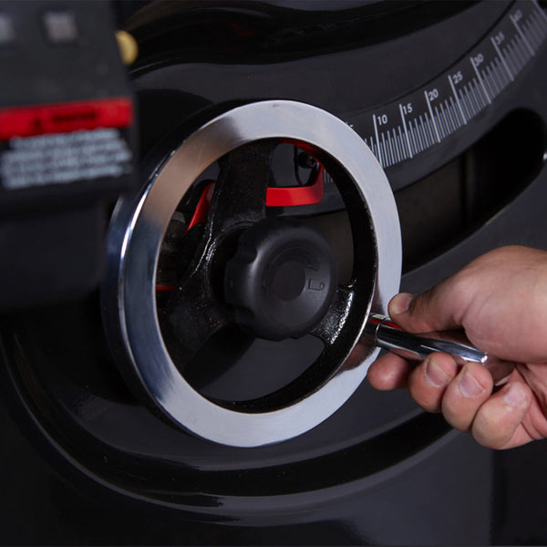 blade adjustment wheel