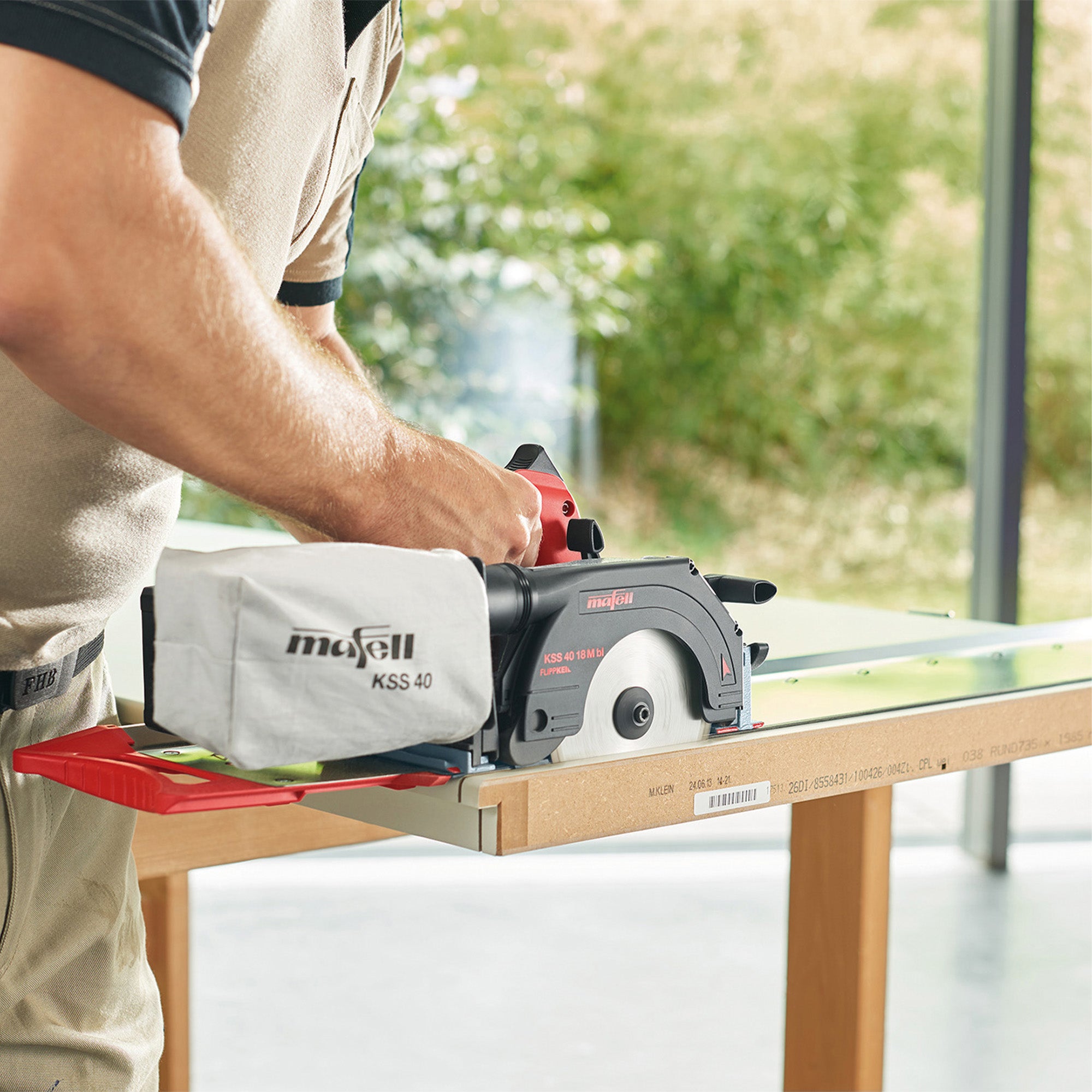 Mafell Cordless Track Saw Cross-Cutting System KSS 40 With Batteries, Charger & Flexi-Guide (Limited-Edition)